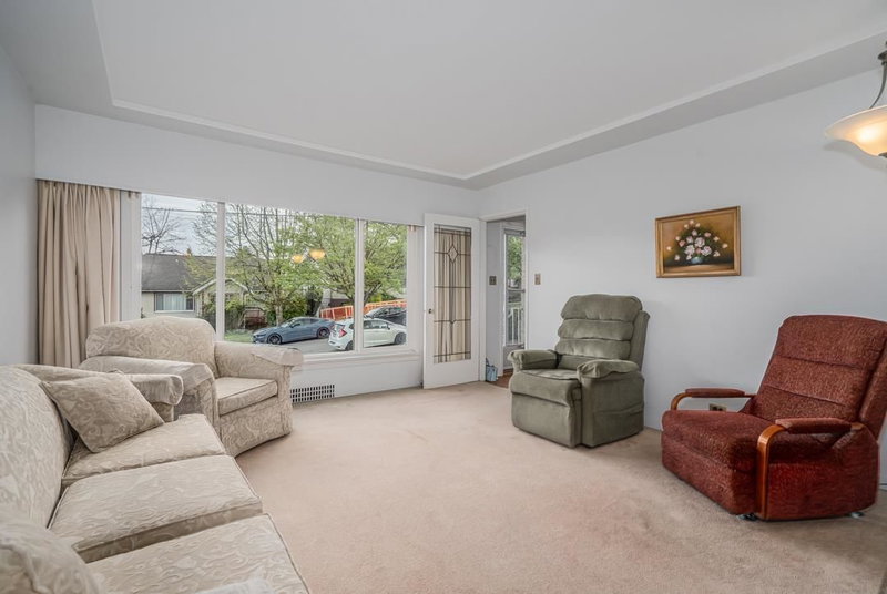 523 Kelly Street, New Westminster, V3L 3V1 | Image 2