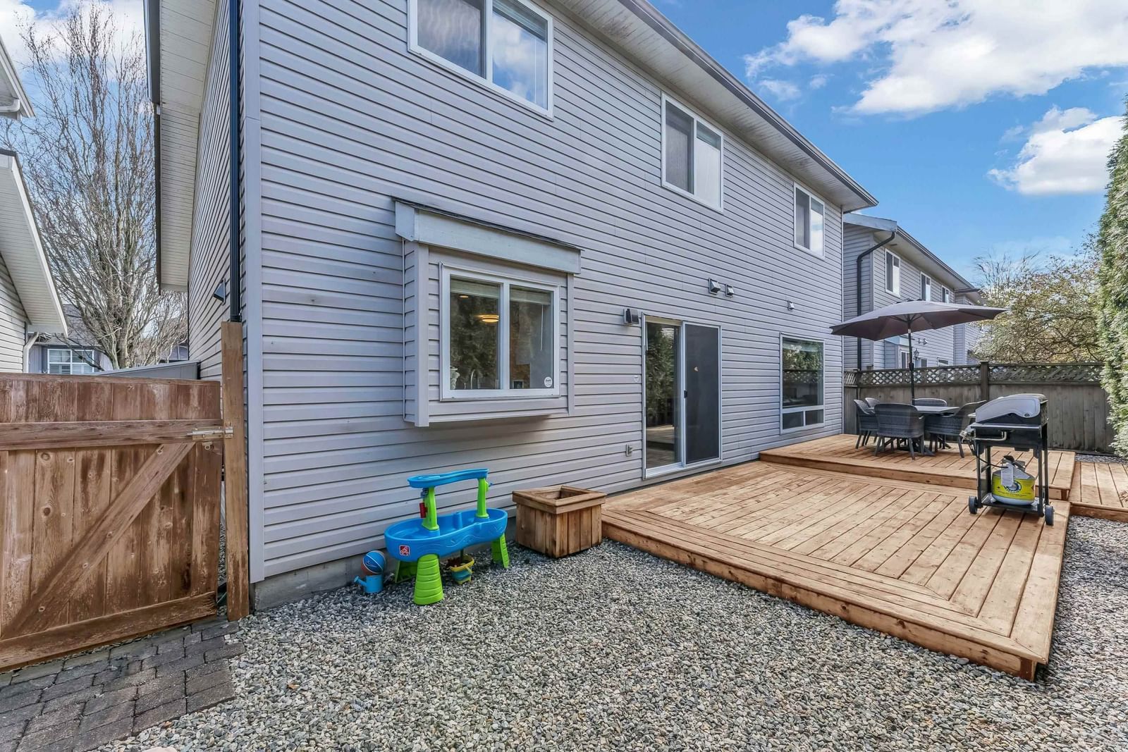 Listing Image 17