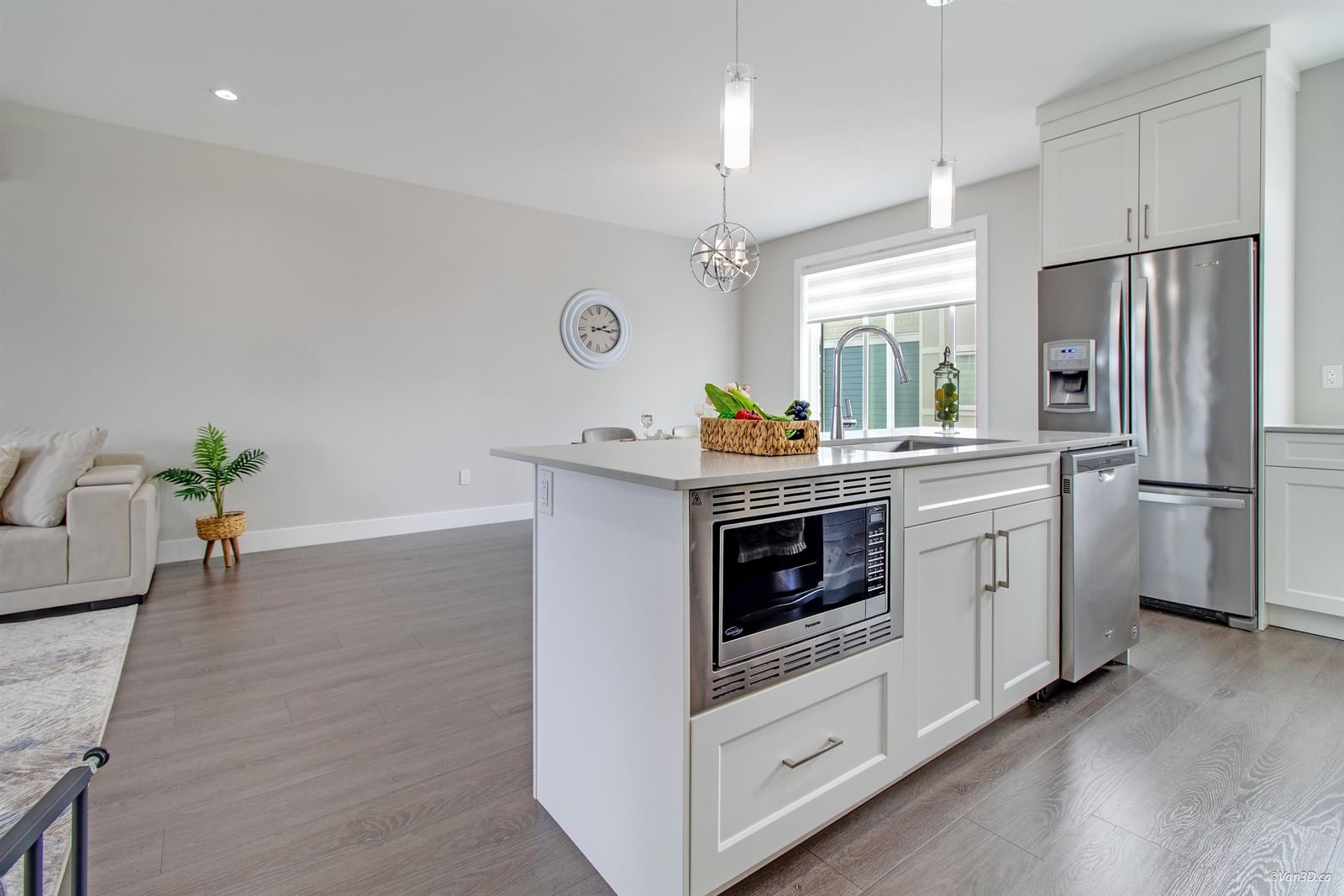 Listing Image 15