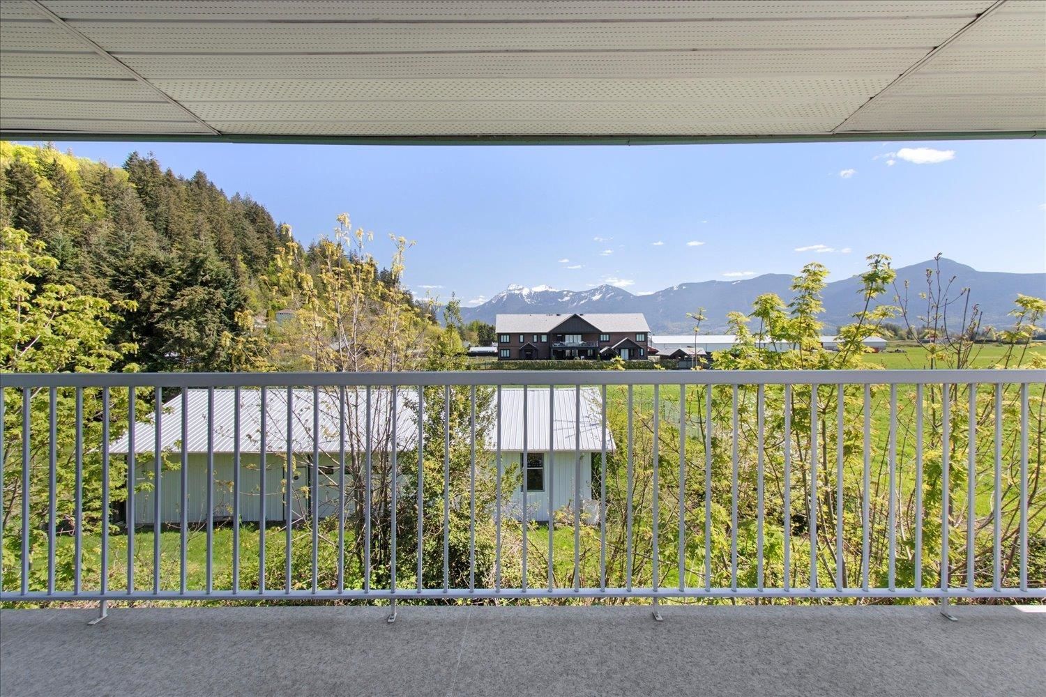 Listing Image 24