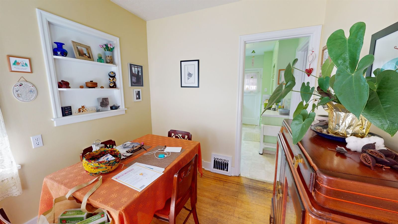Listing Image 20