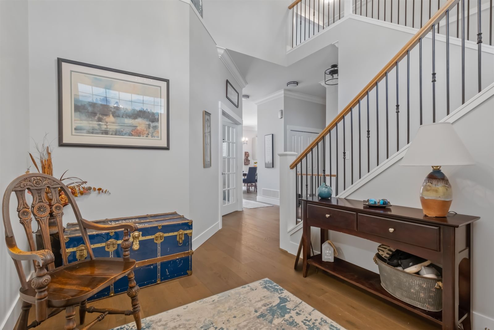 Listing Image 4
