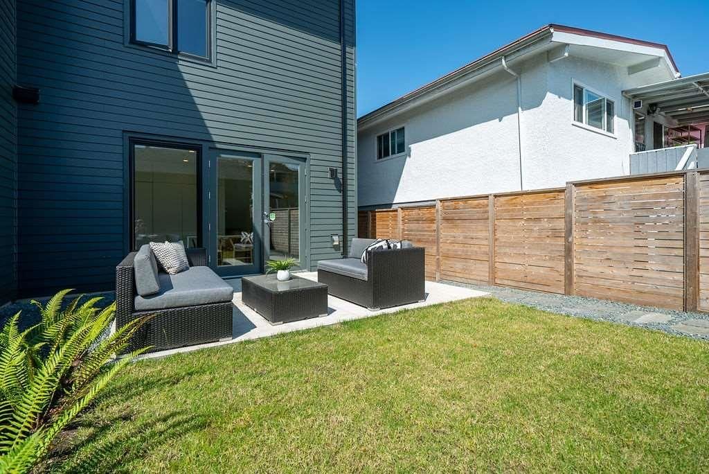 Listing Image 18