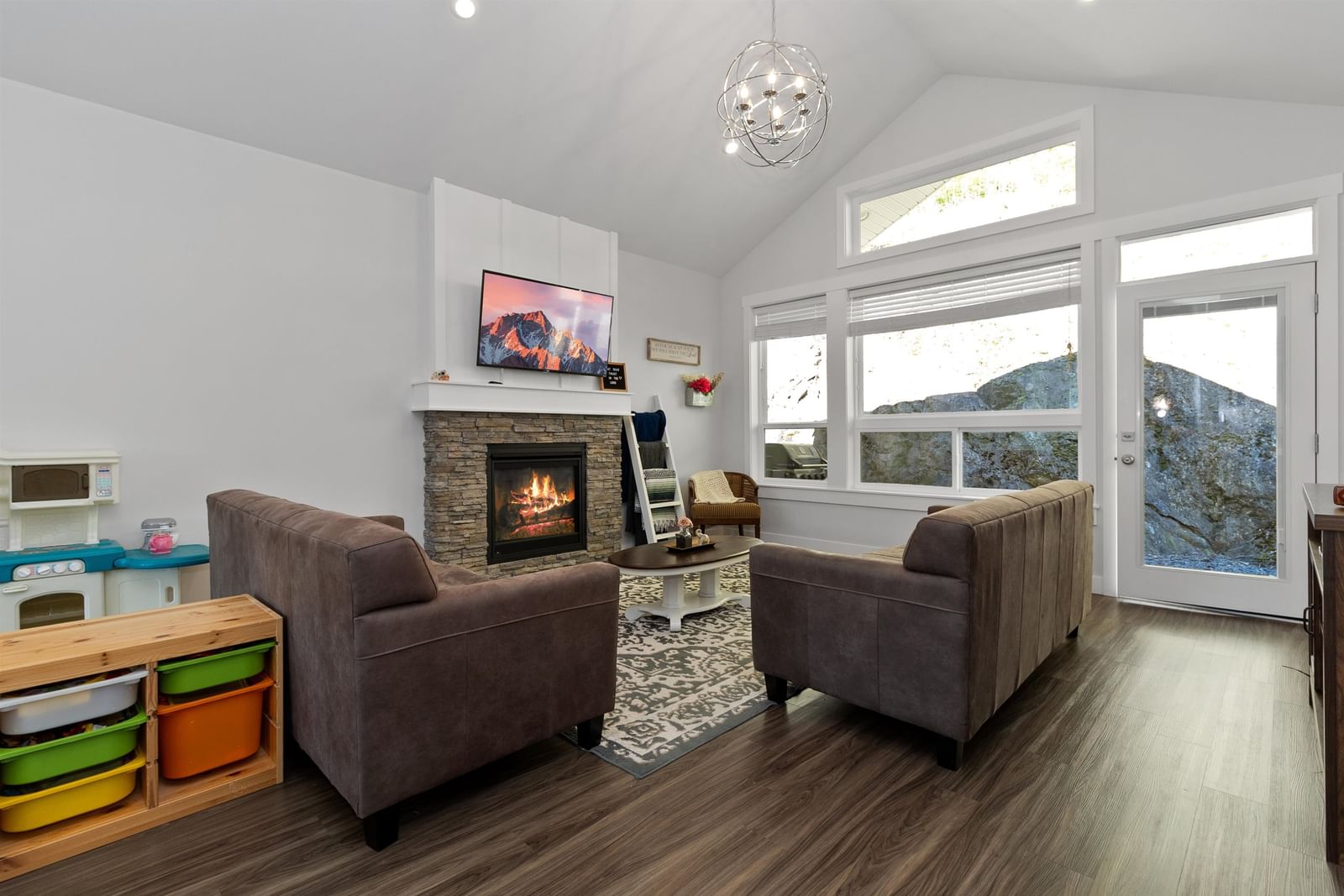 Listing Image 15