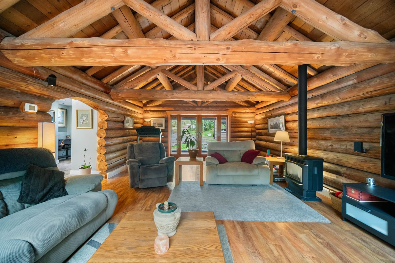 Listing Image 12