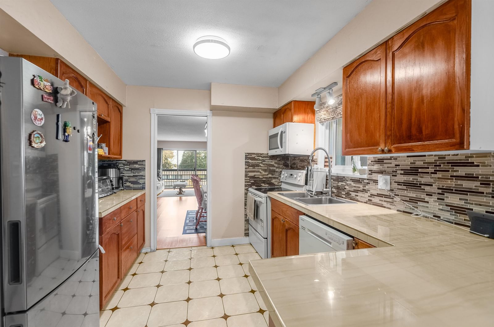 Listing Image 15