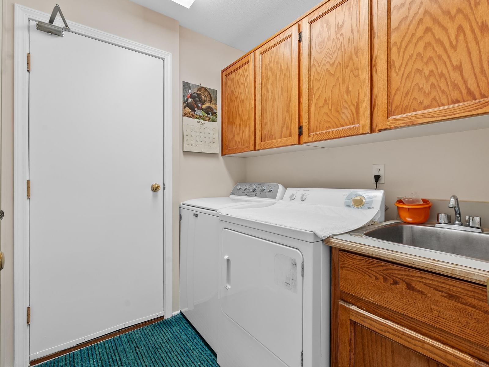 Listing Image 16