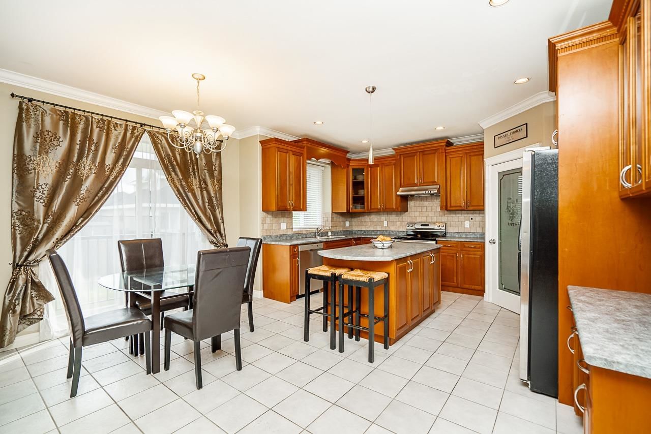Listing Image 12