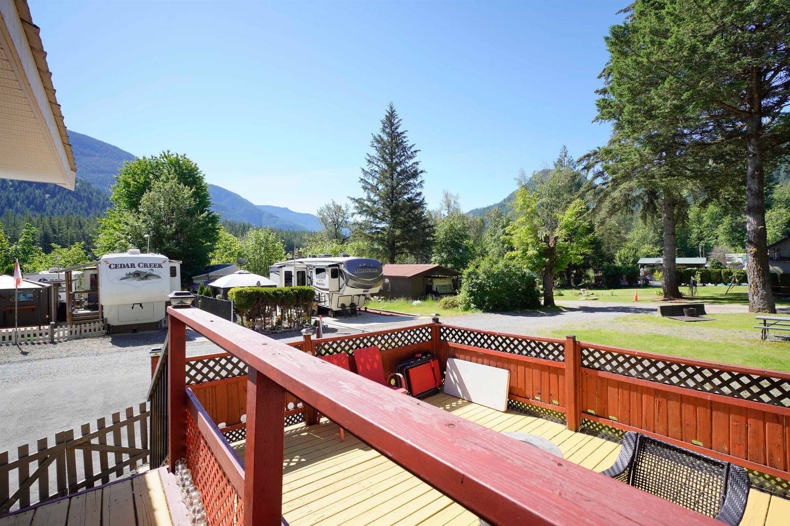 Listing Image 8