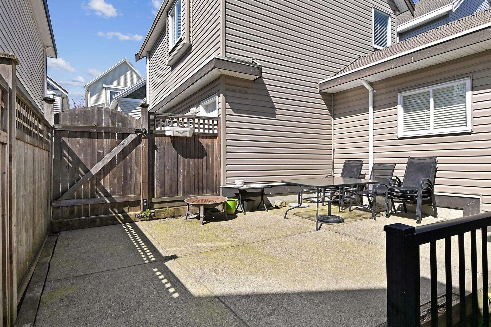 Listing Image 30