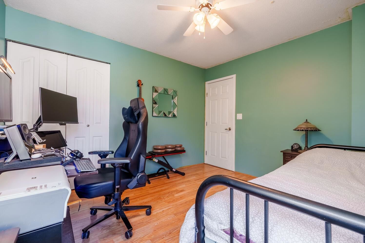 Listing Image 22