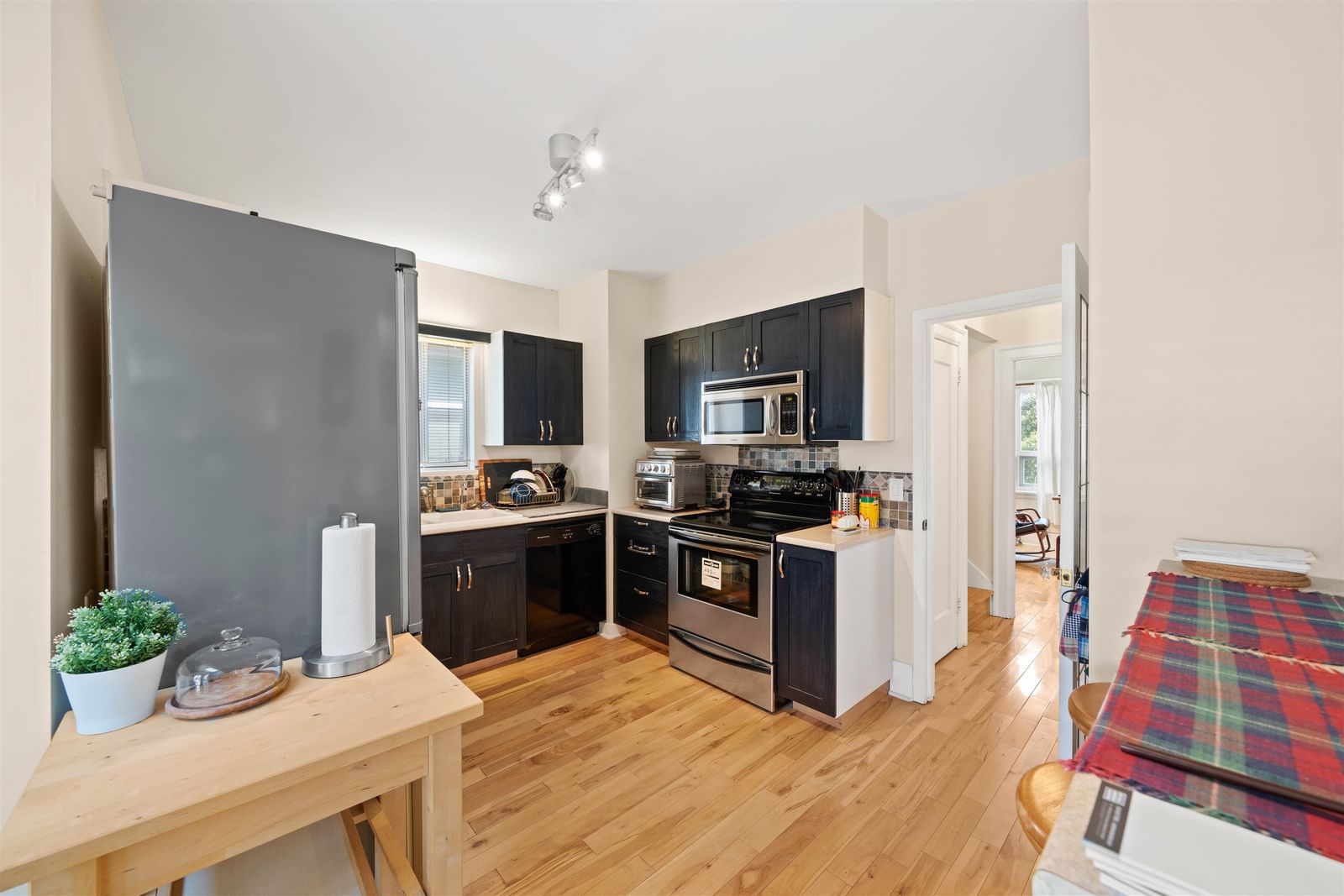 Listing Image 13