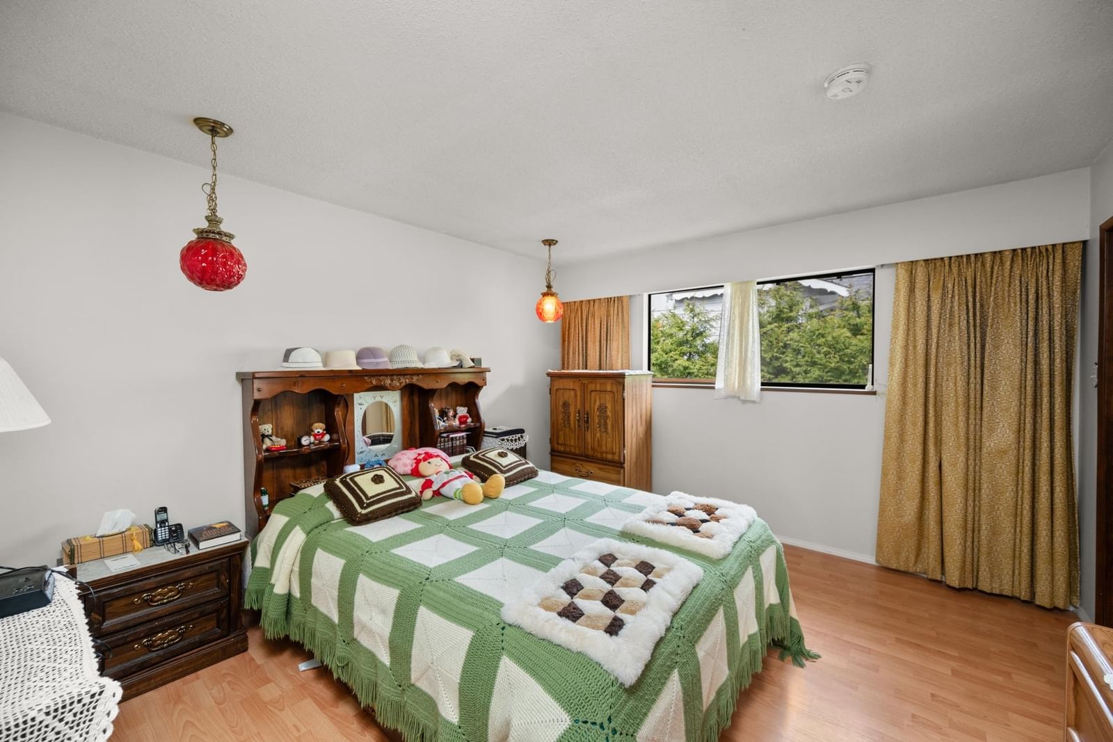 Listing Image 14