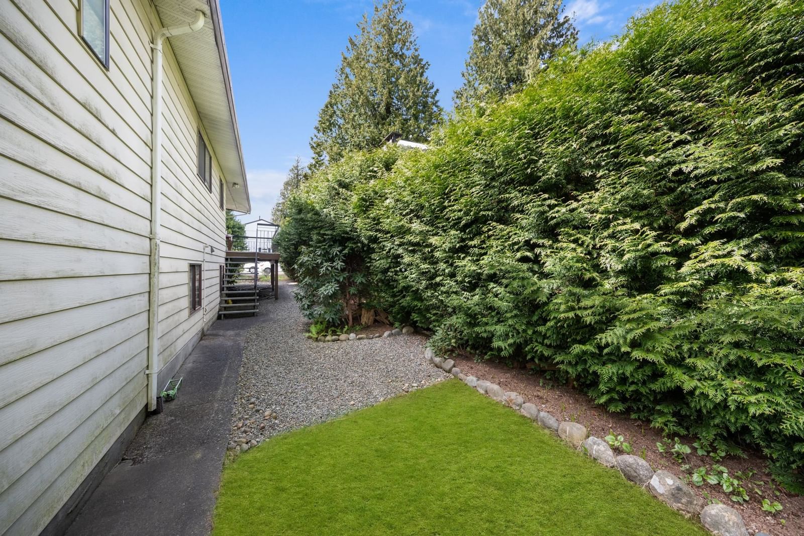 Listing Image 32