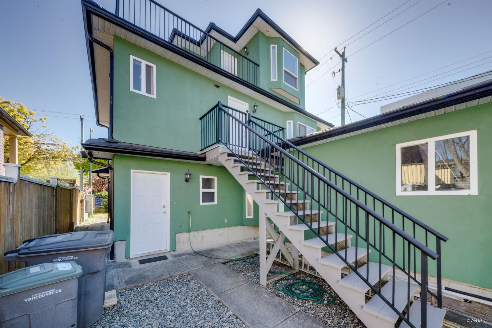 Listing Image 8