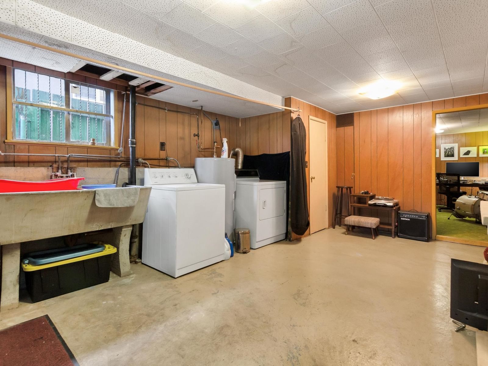 Listing Image 17