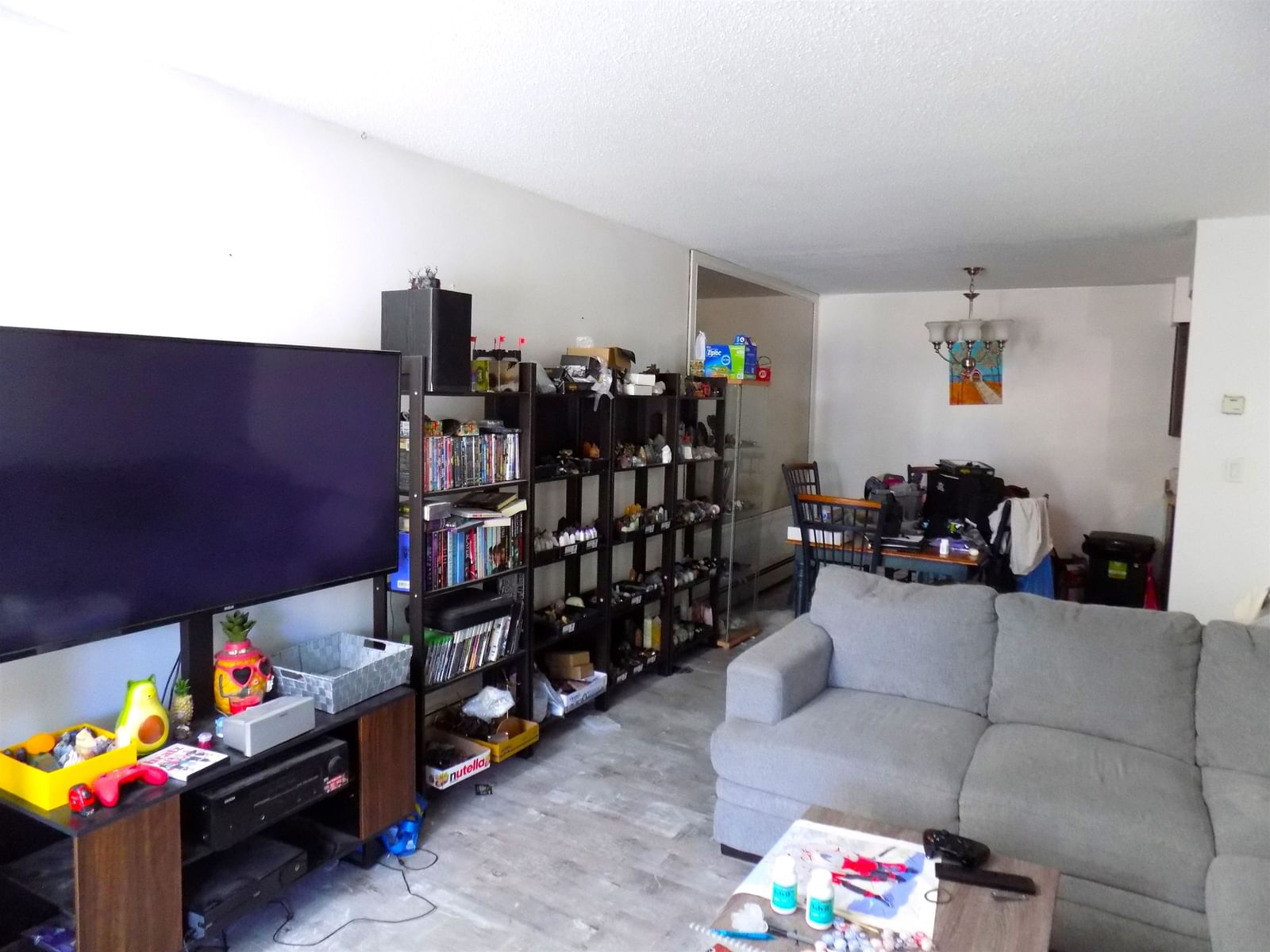Listing Image 6