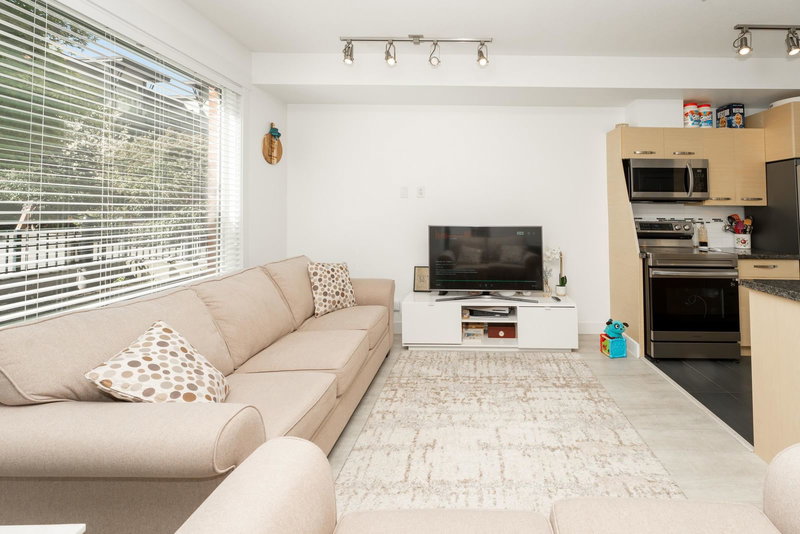 101 - 33538 Marshall Road, Abbotsford, V2S 0C7 | Image 2