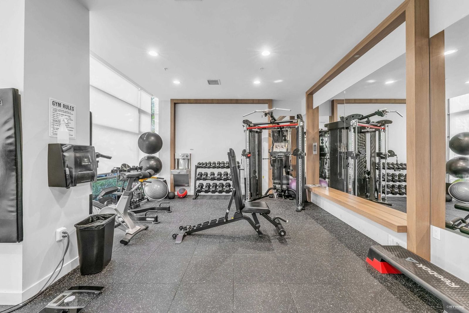 Listing Image 21