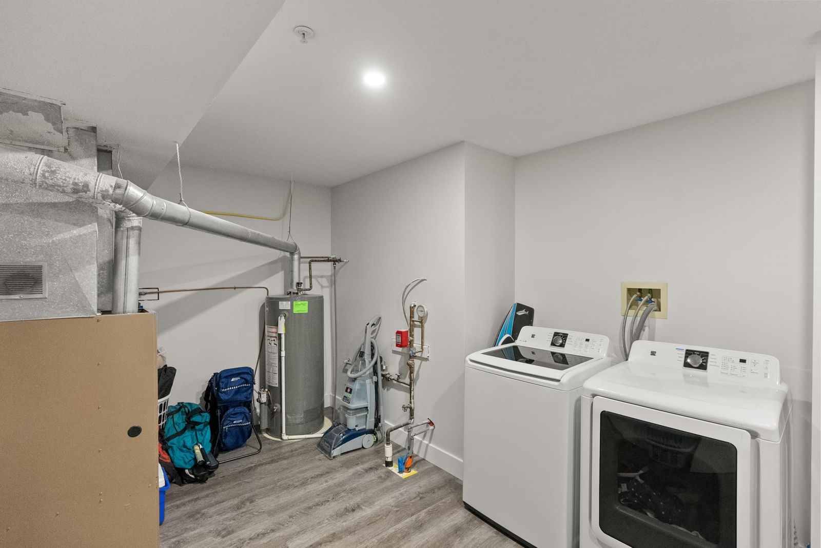 Listing Image 21