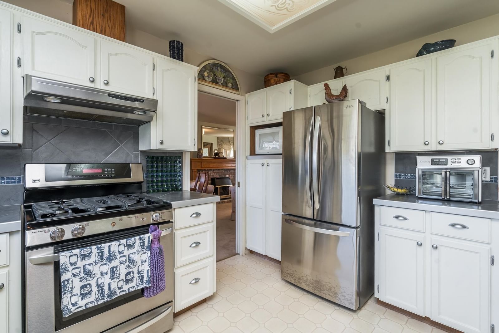 Listing Image 13