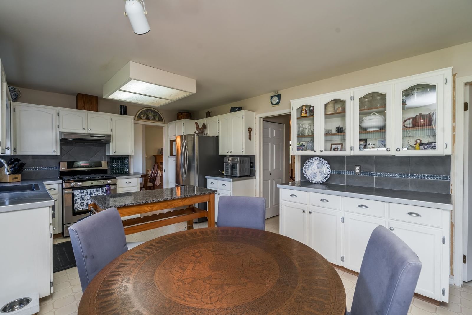Listing Image 16