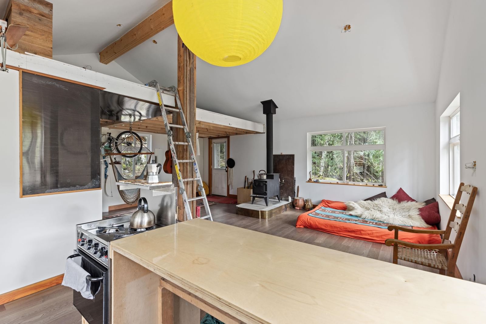 Listing Image 6