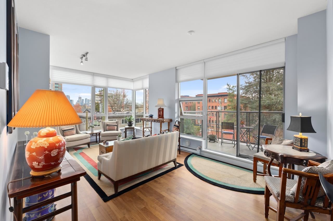 Listing Image 1