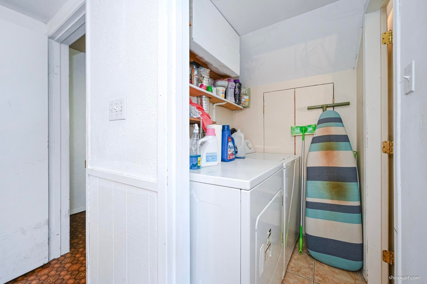 Listing Image 16
