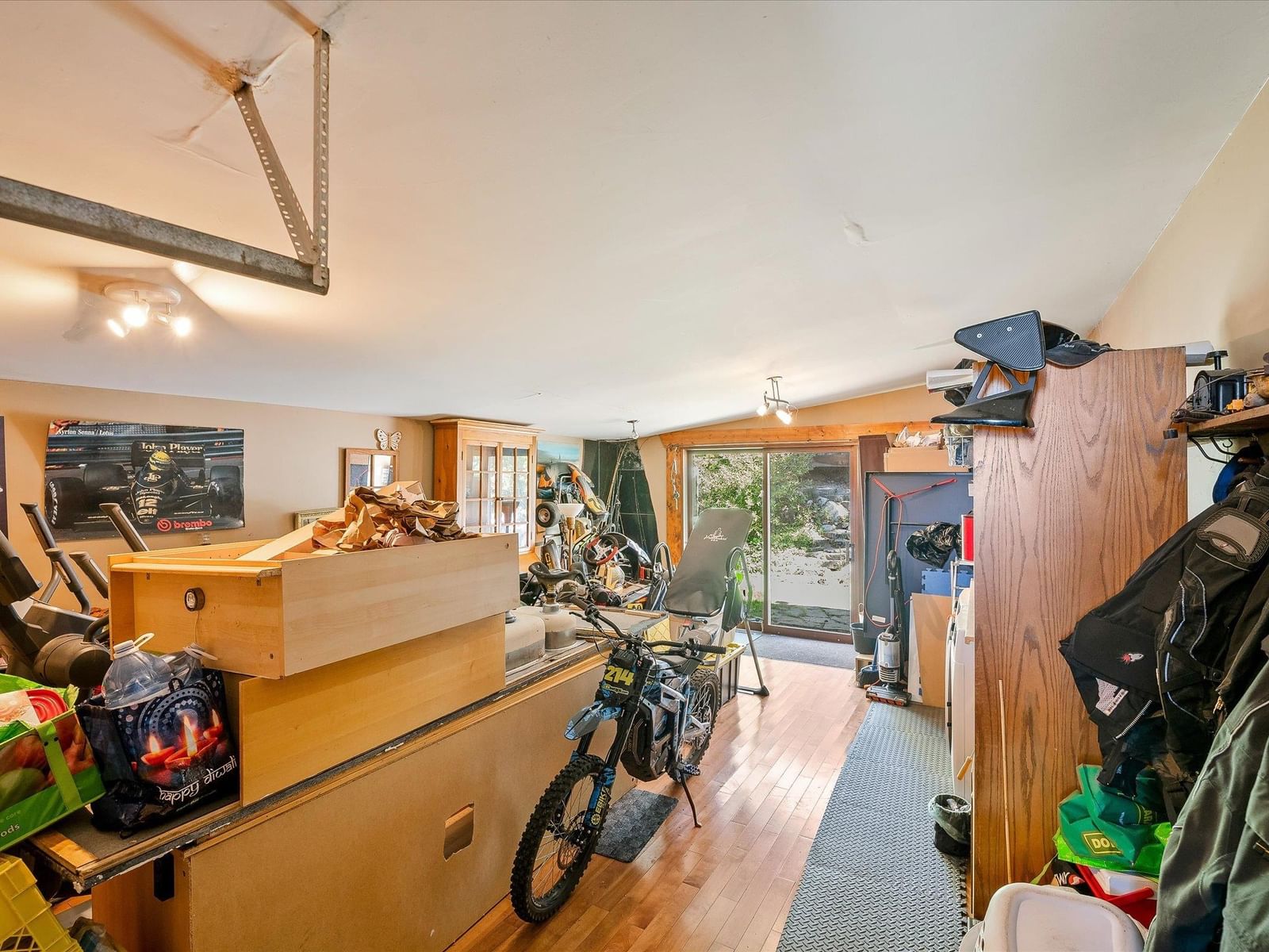 Listing Image 21