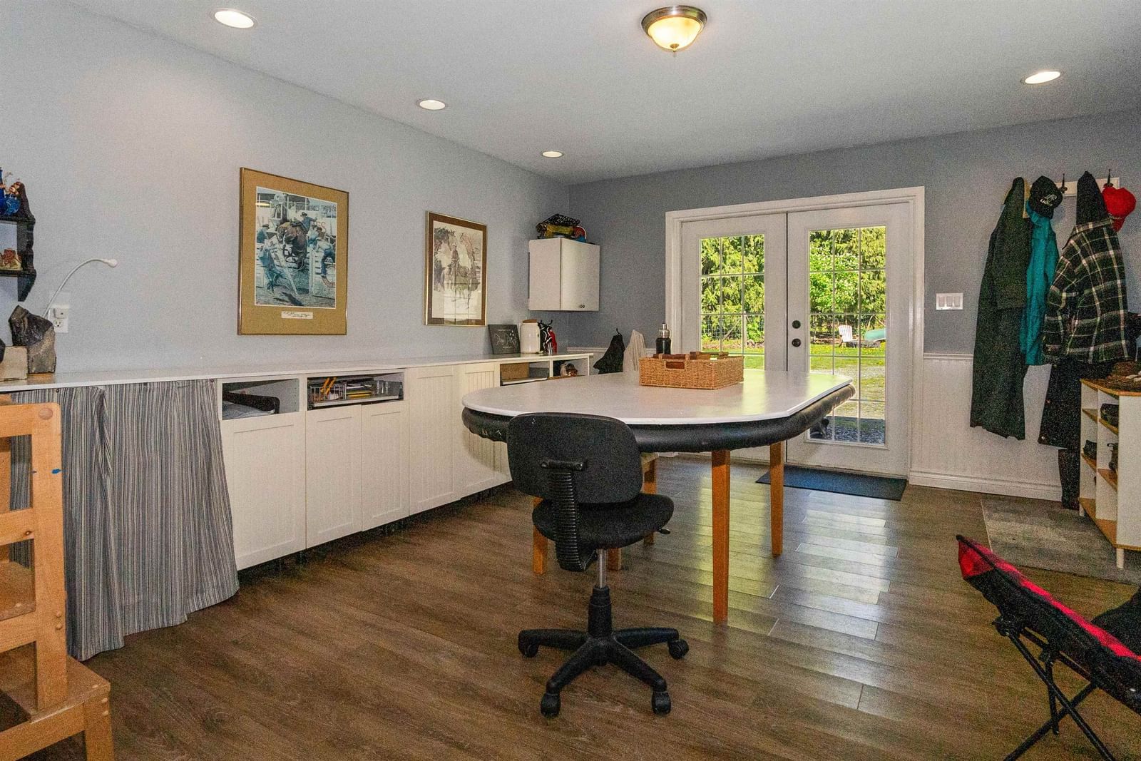 Listing Image 7