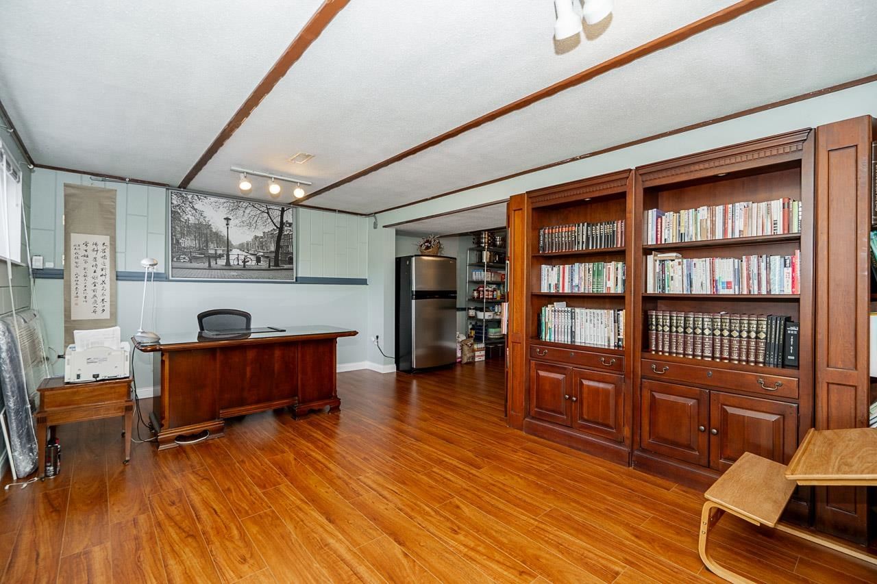 Listing Image 18