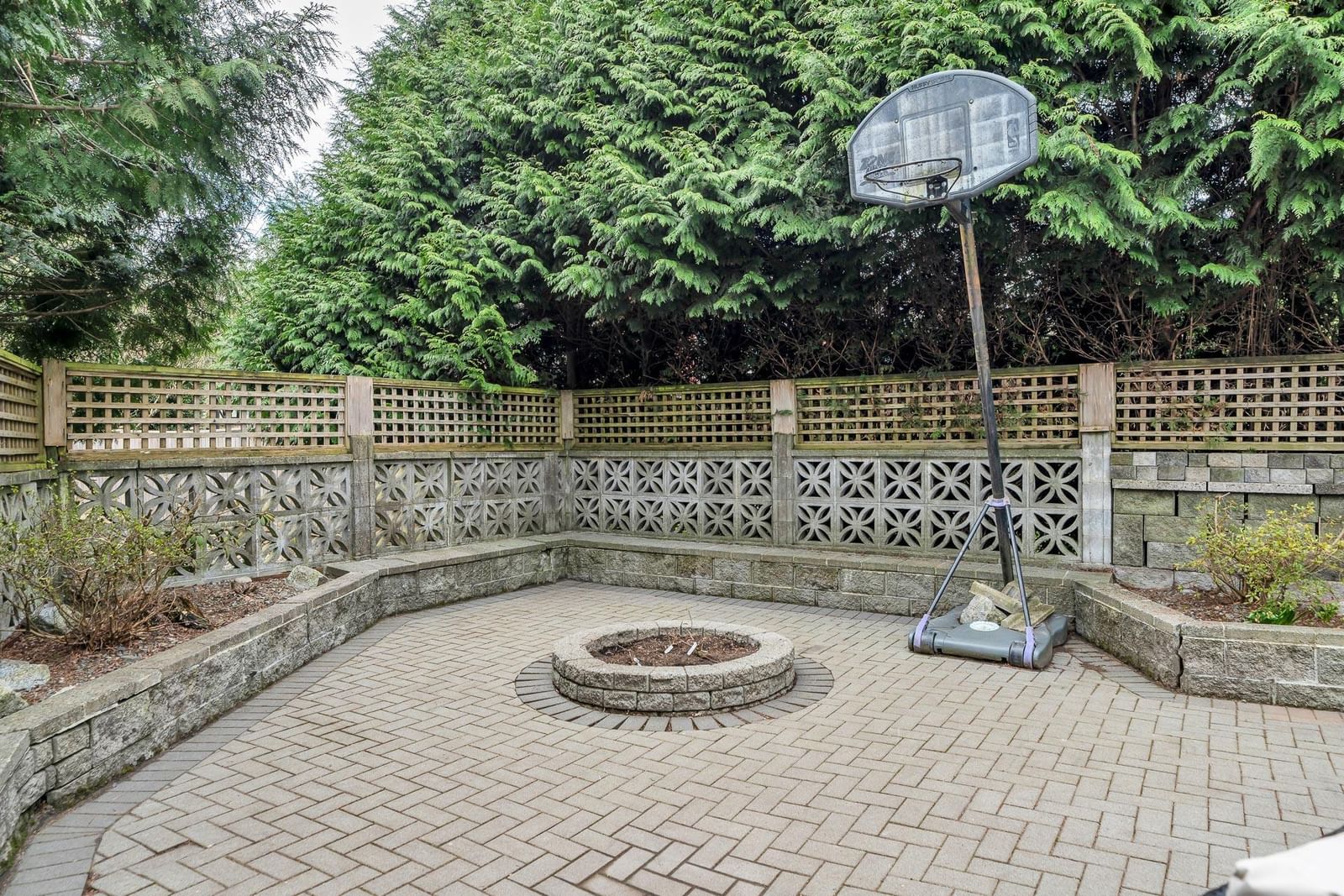 Listing Image 36
