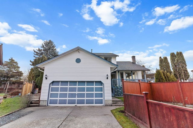 9211 209b Place