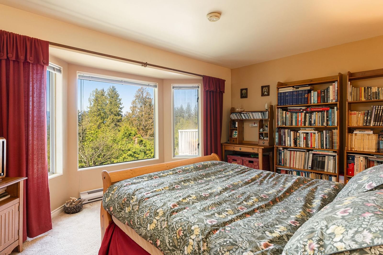Listing Image 12