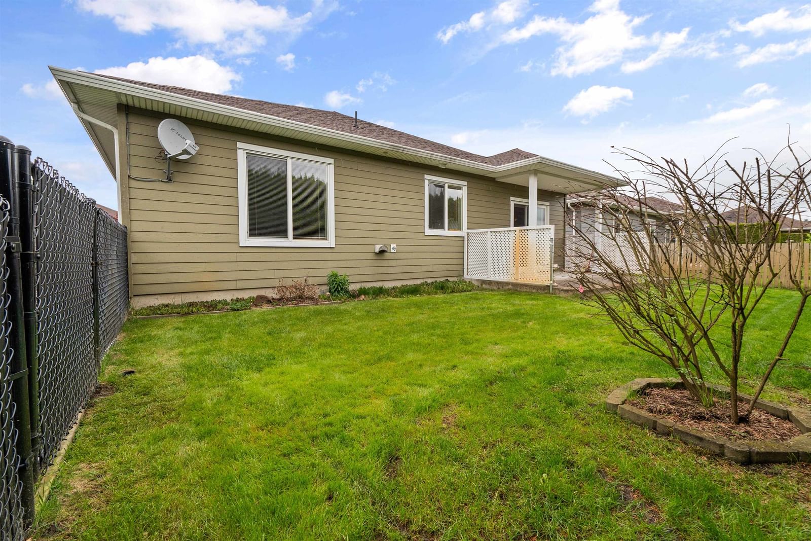 Listing Image 16