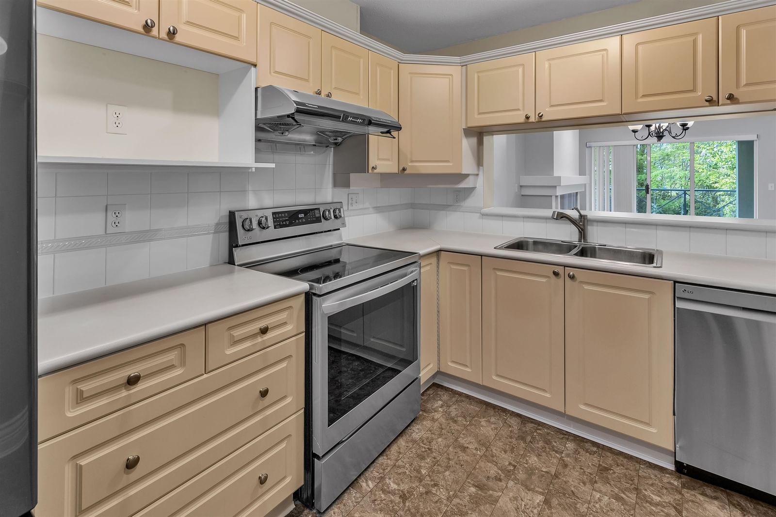 Listing Image 21