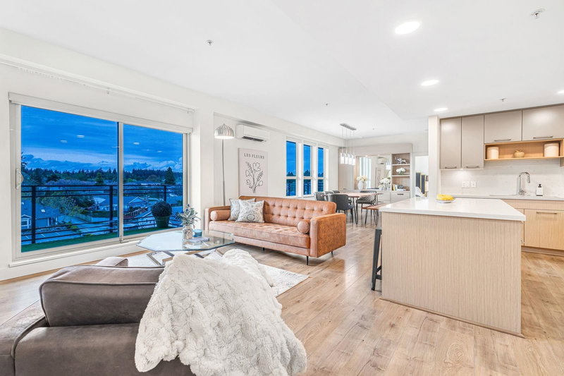 501 - 14022 North Bluff Road, White Rock, V4B 3C3 | Image 3