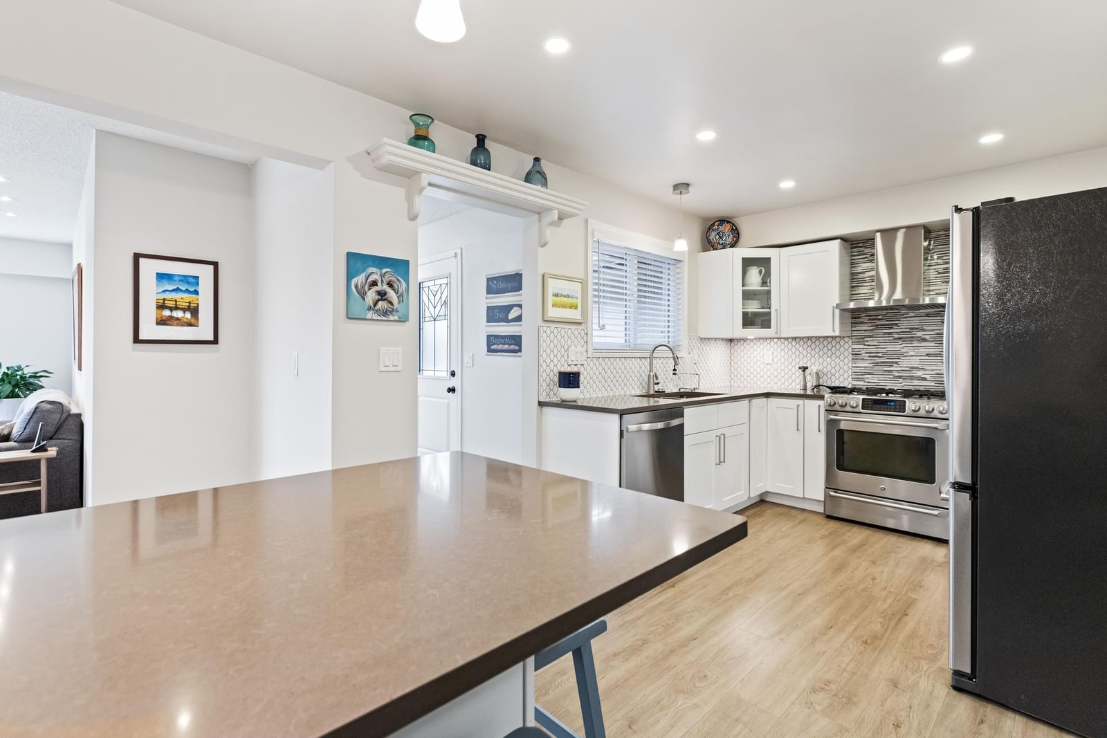 Listing Image 13