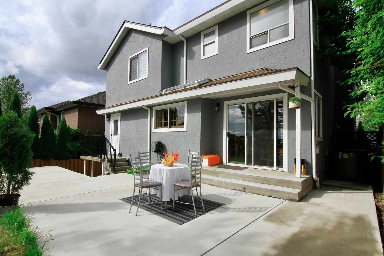 Listing Image 3