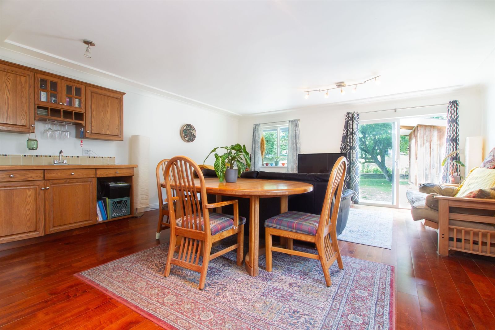 Listing Image 18