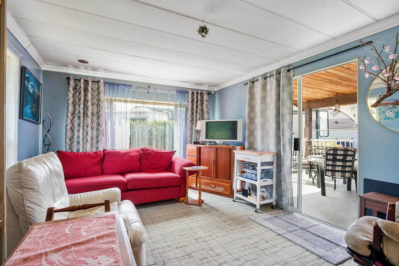 2237 Crystal Court, Abbotsford, V2T 6A7 | Image 3