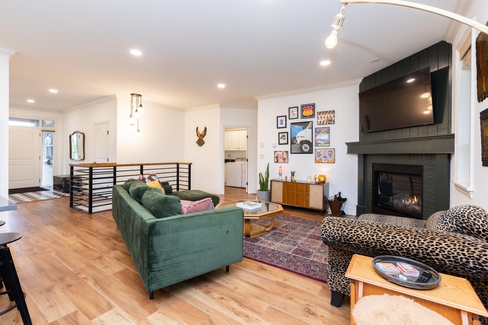 Listing Image 17