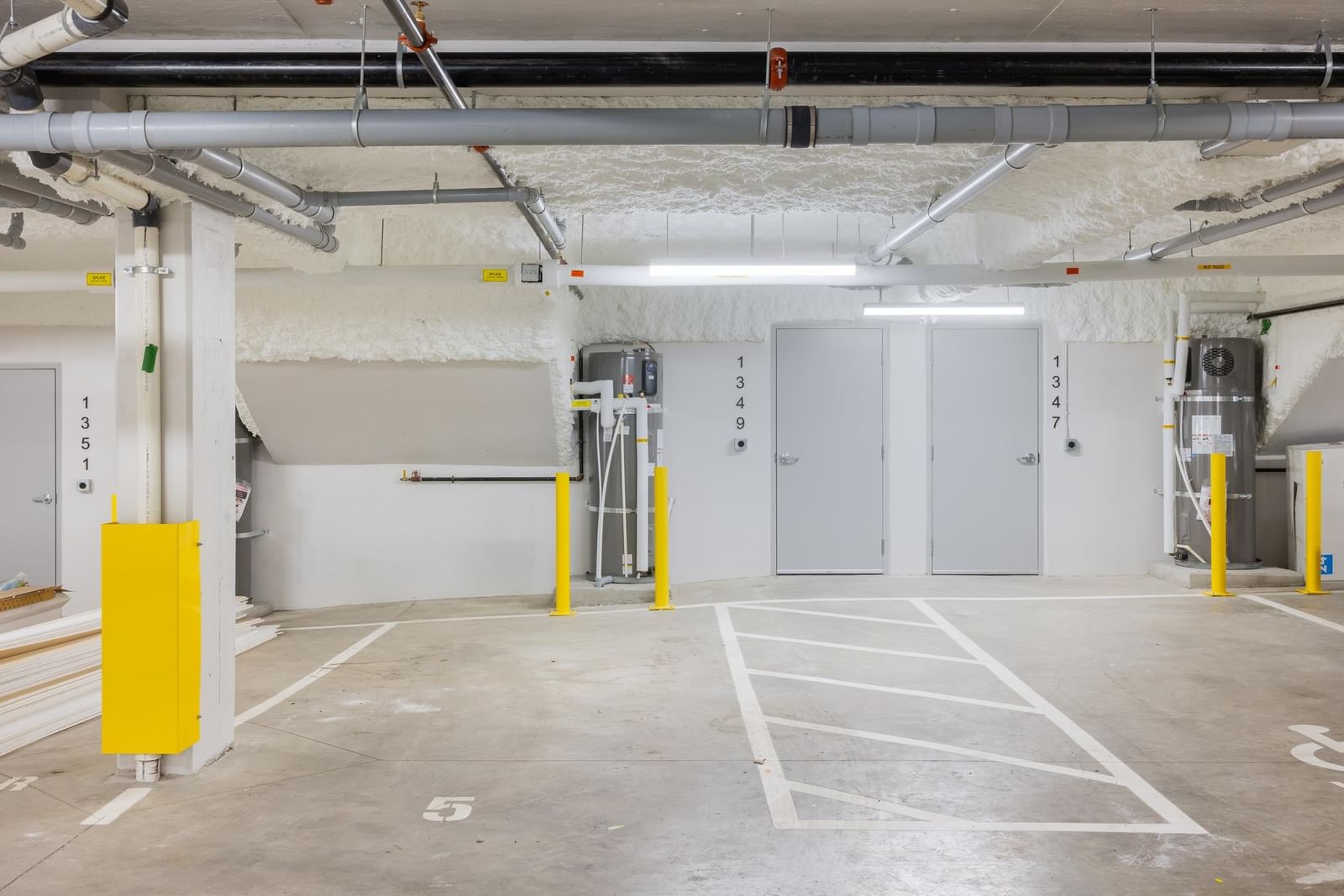 Listing Image 15