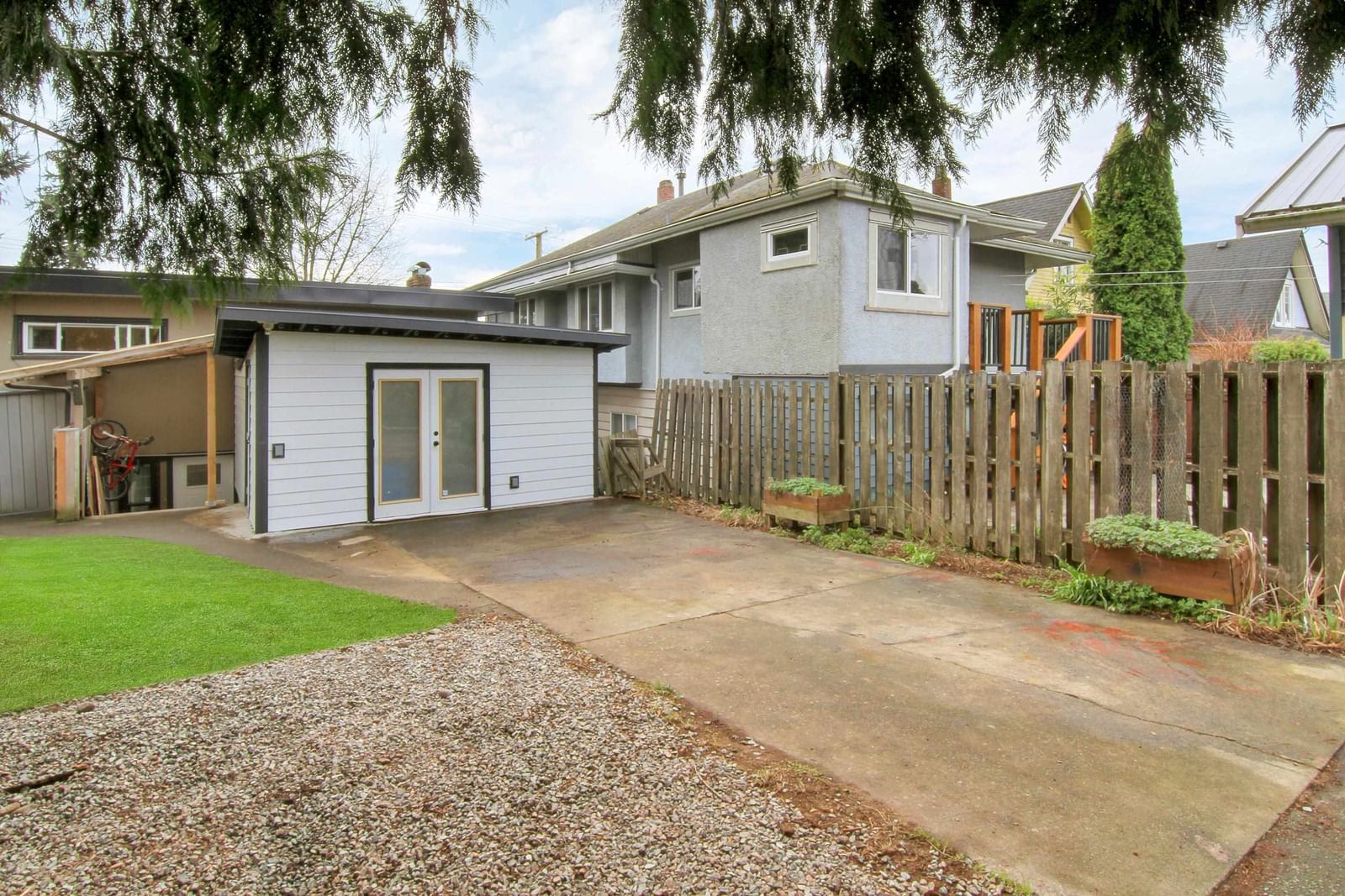 Listing Image 23