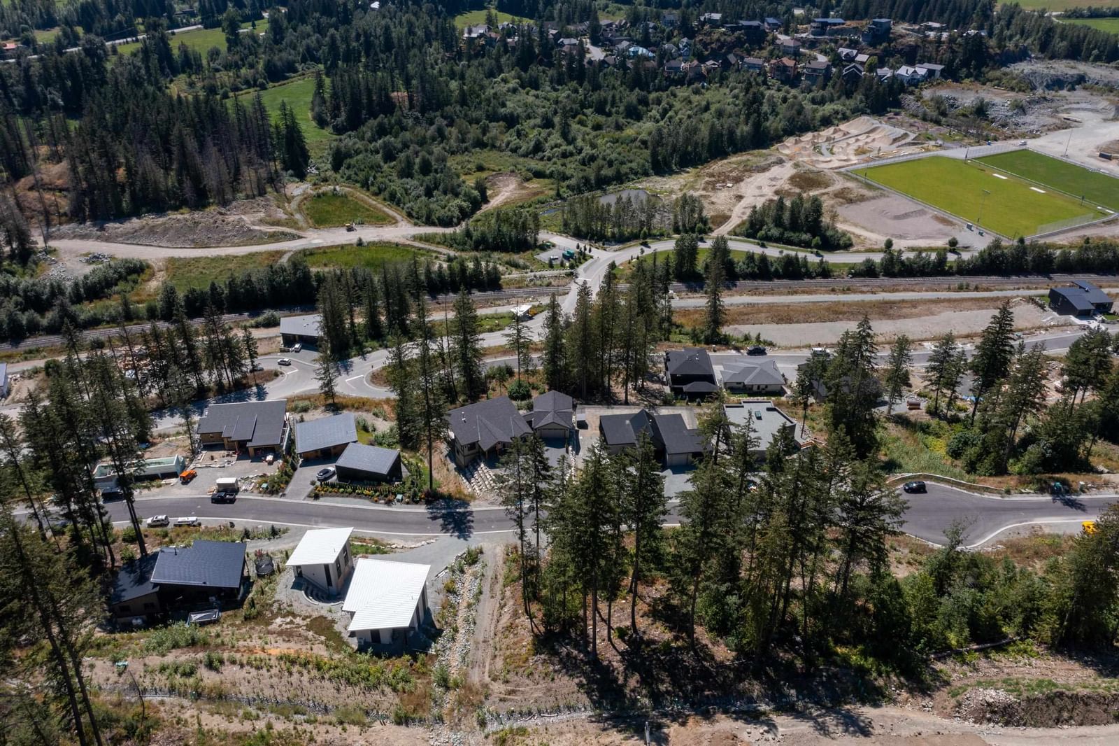 Listing Image 4