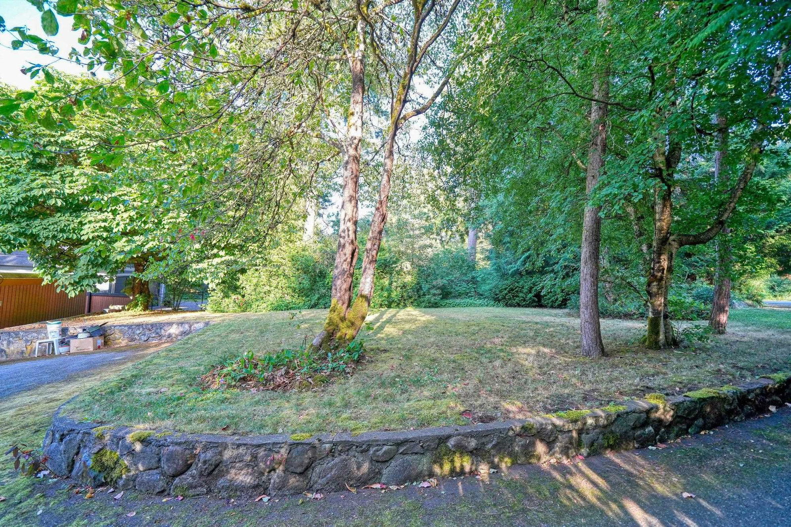 Listing Image 27