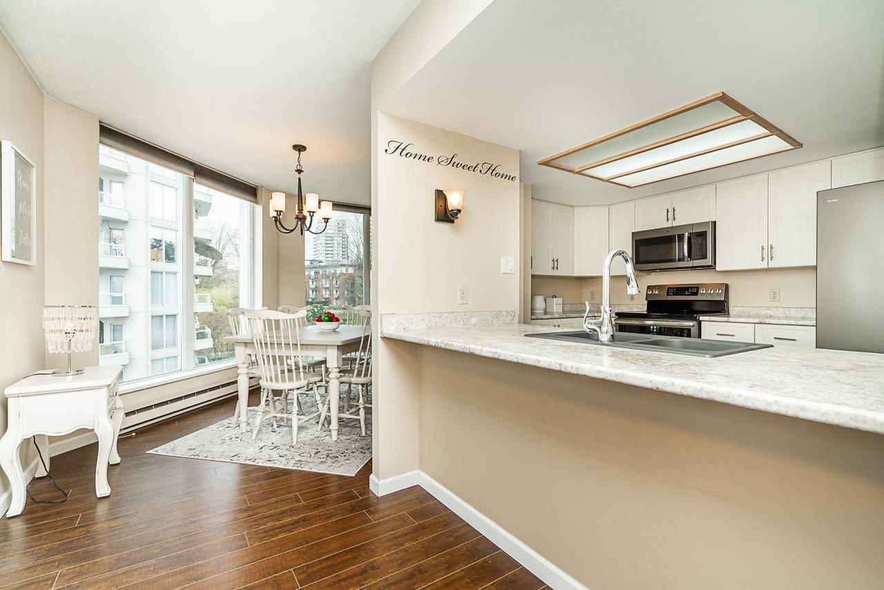 Listing Image 9