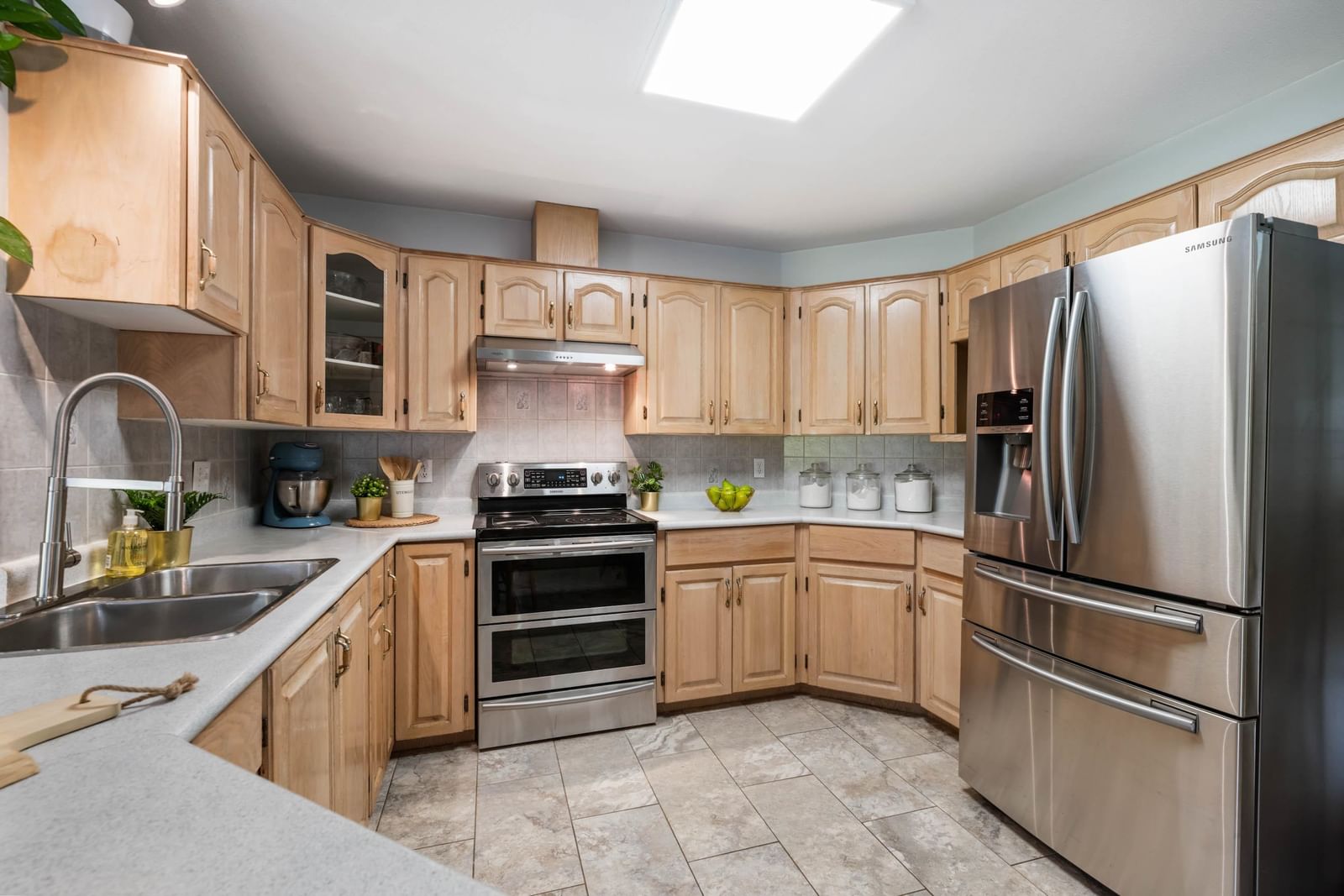 Listing Image 15