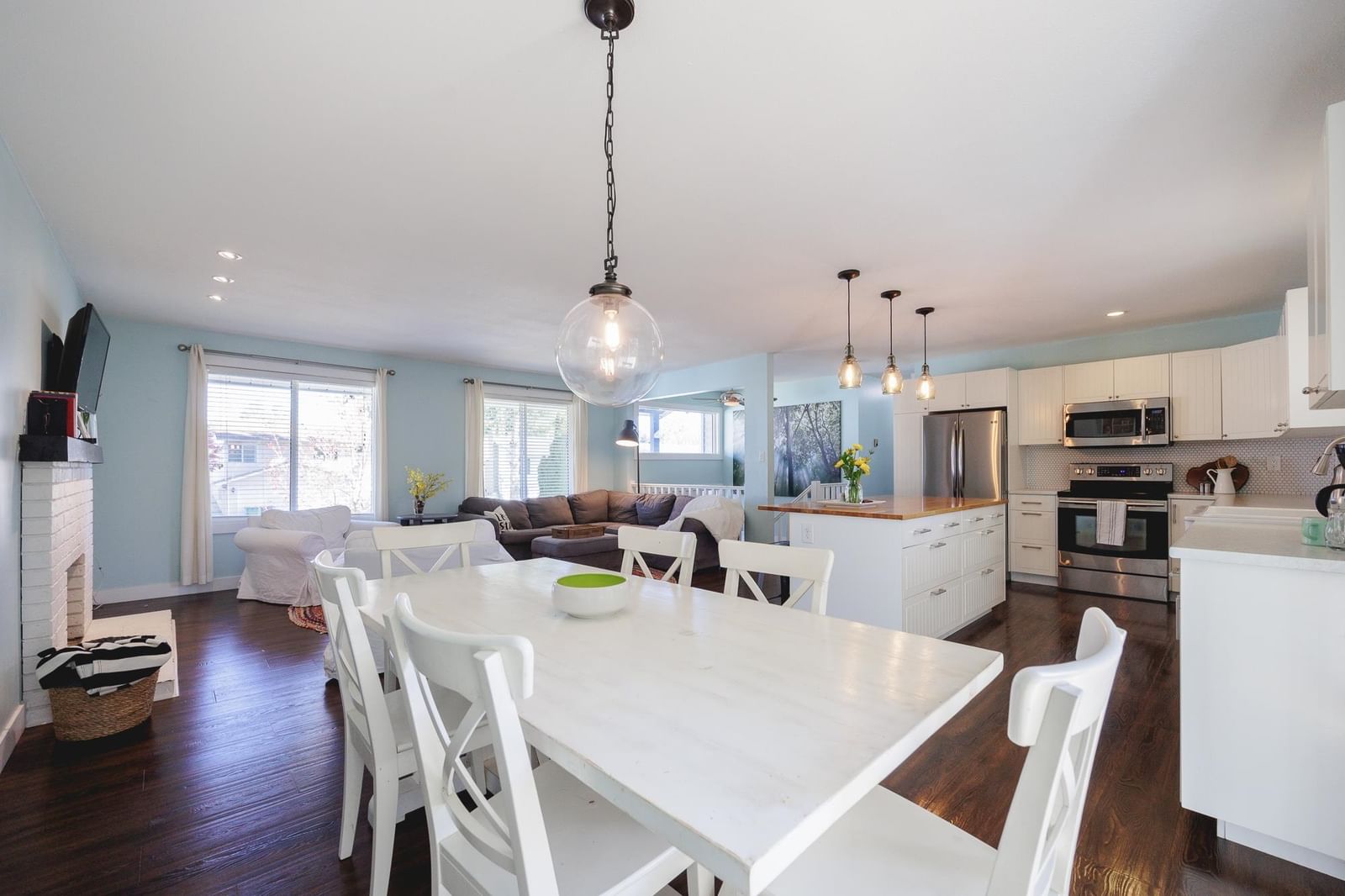 Listing Image 10